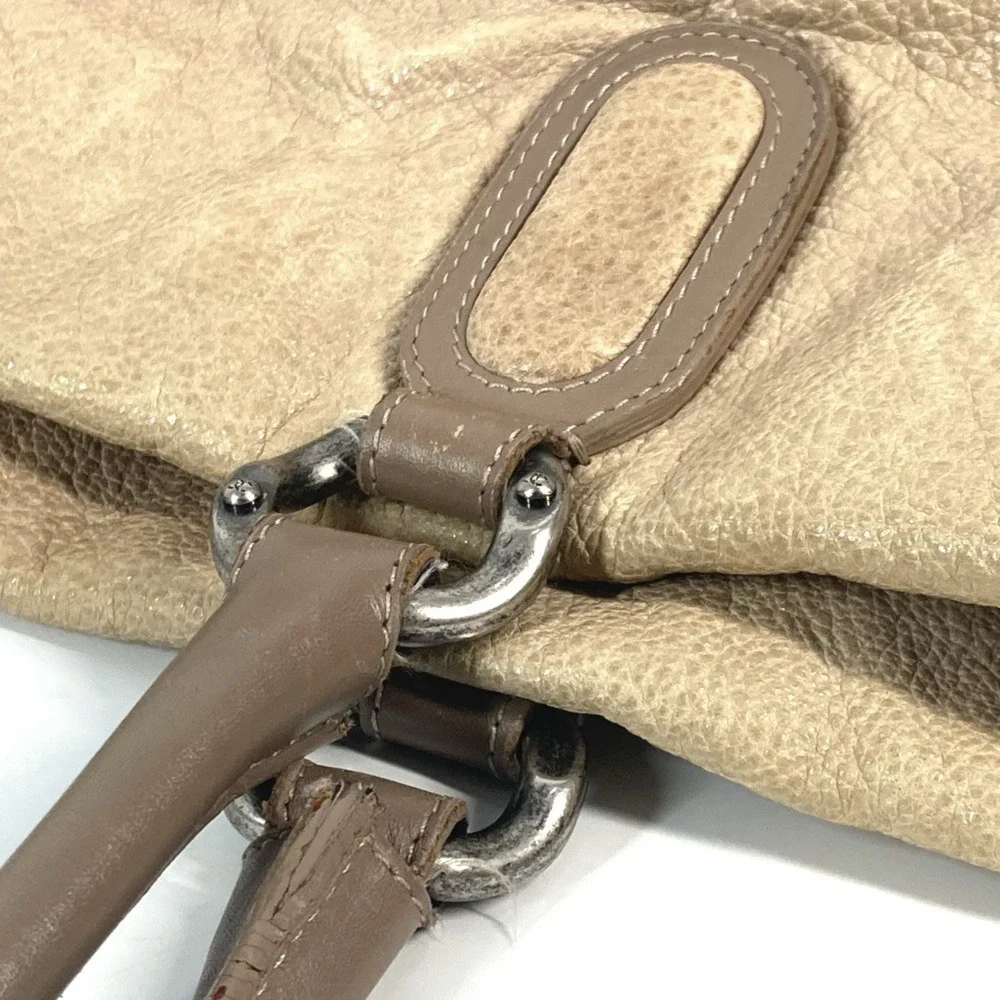 CHANEL Cream Leather Shoulder Bag